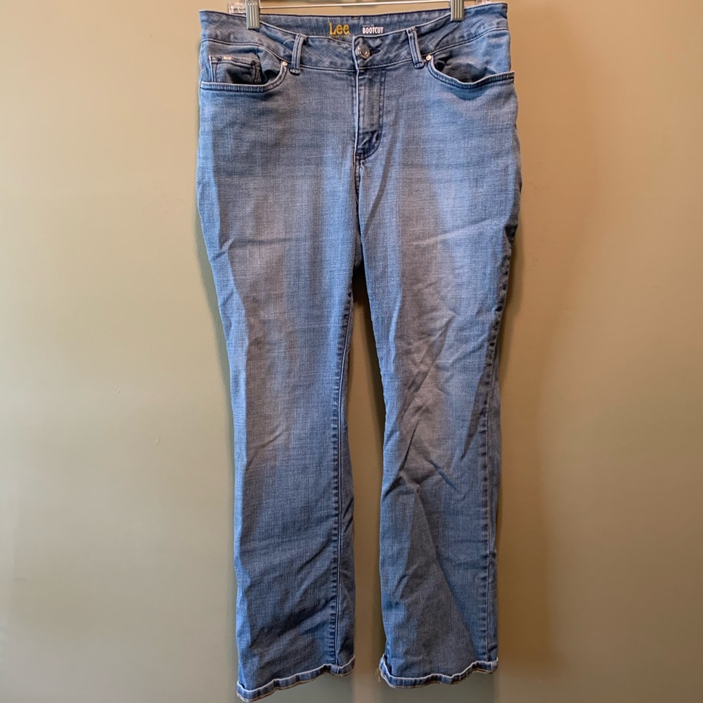 Women’s lee straight leg jeans size 12 short